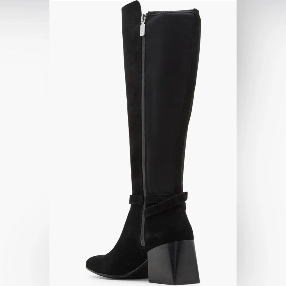 BLONDO Twila Waterproof Knee High Suede Boot
Size 8 - Picture 2 of 9